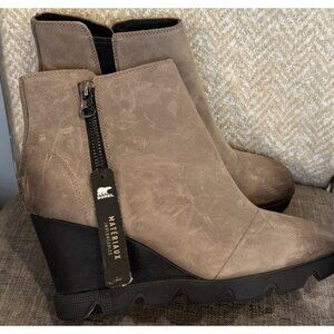 Sorel Joan Women’s Size 9 Uptown Zip Boot Taupe / Black Wedge Read!